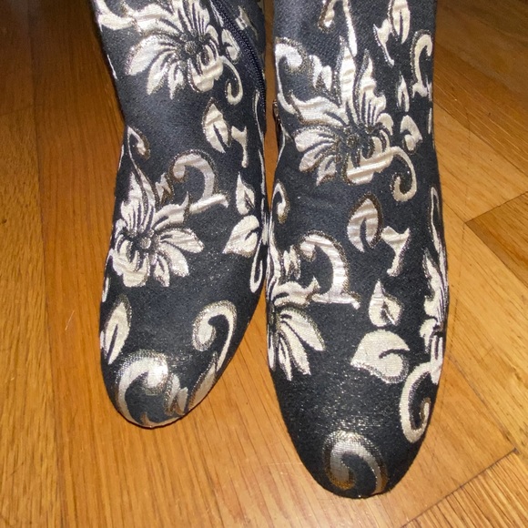 Patterned Booties - Picture 4 of 4